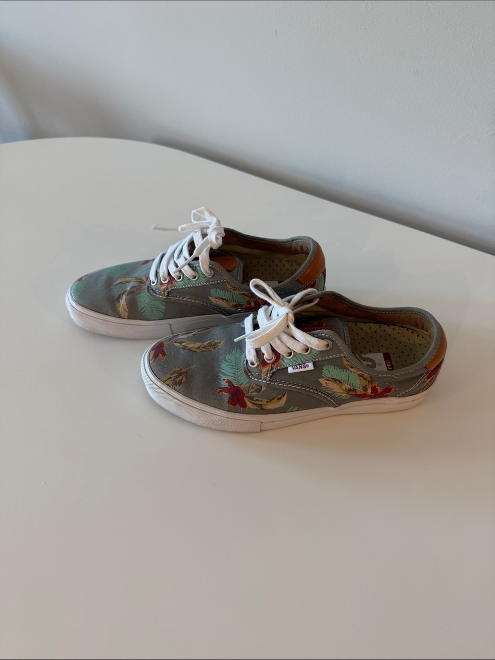 Vans Pro Ultracush Lite Floral Low-Top Sneakers in Gray